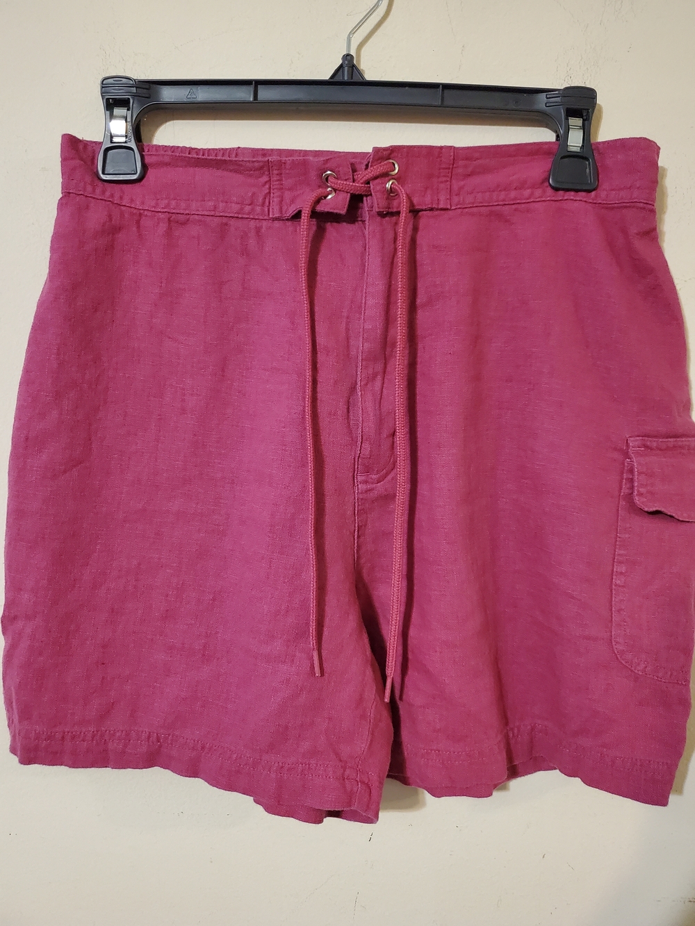 90s White Stag Casual Drawstring Linen Blend Cargo Shorts in Raspberry Pink